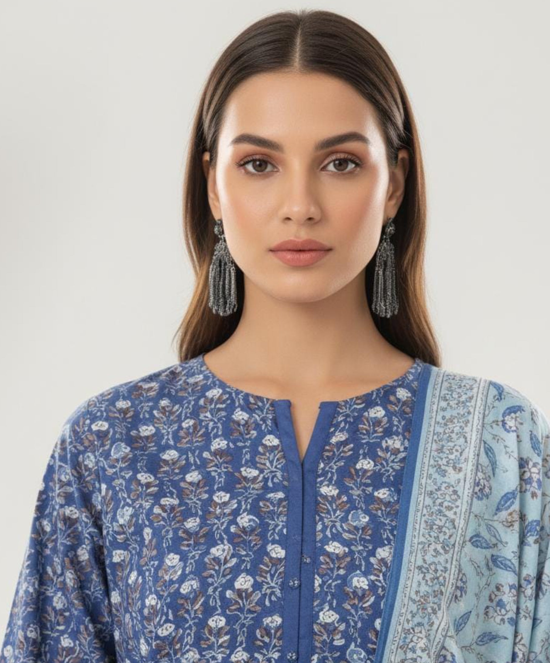 Orient Classic Lawn Collection 3 Piece Suit – Blue Printed (Unstitched)
